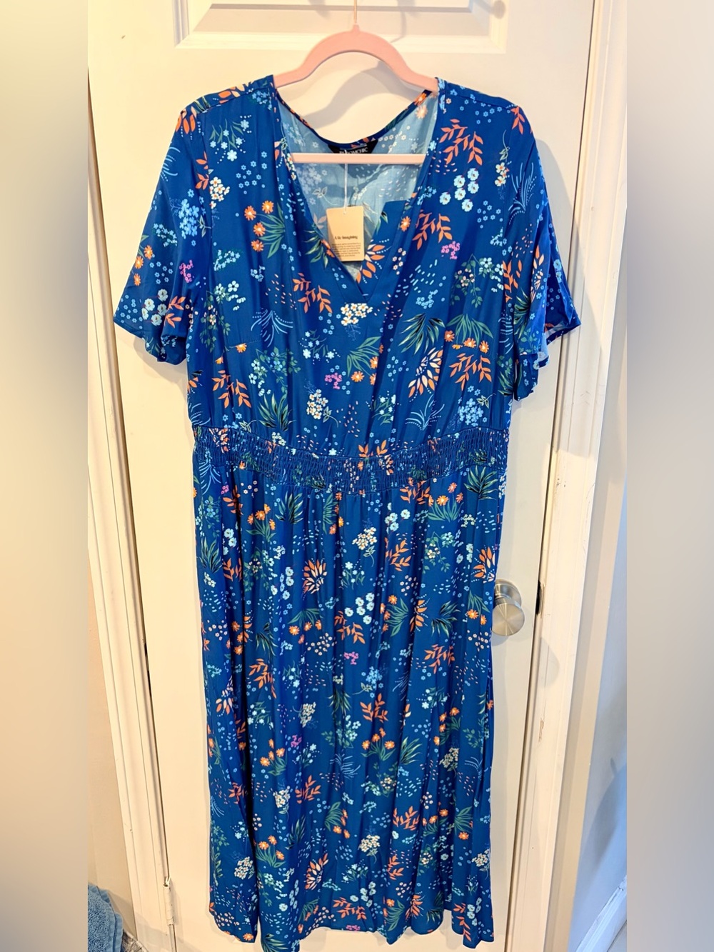 NWT BloomChic Blue Floral V-Neck Dress with Orange and Green Accents Size 18/20